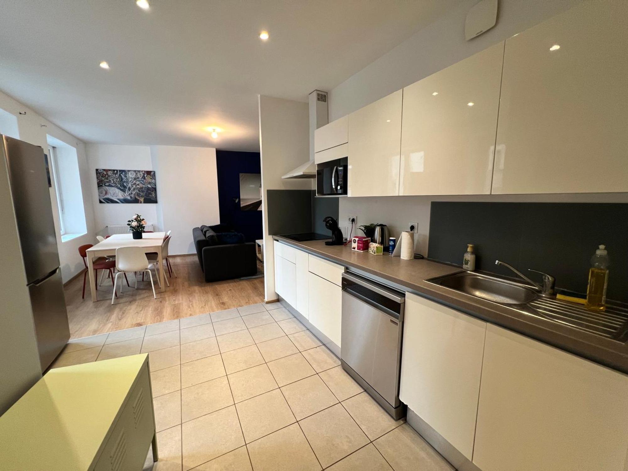 24 Chic & Cosy Grand 88m2 Parking Gratuit Hypercentre Netflix * Saint-Etienne (Loire)